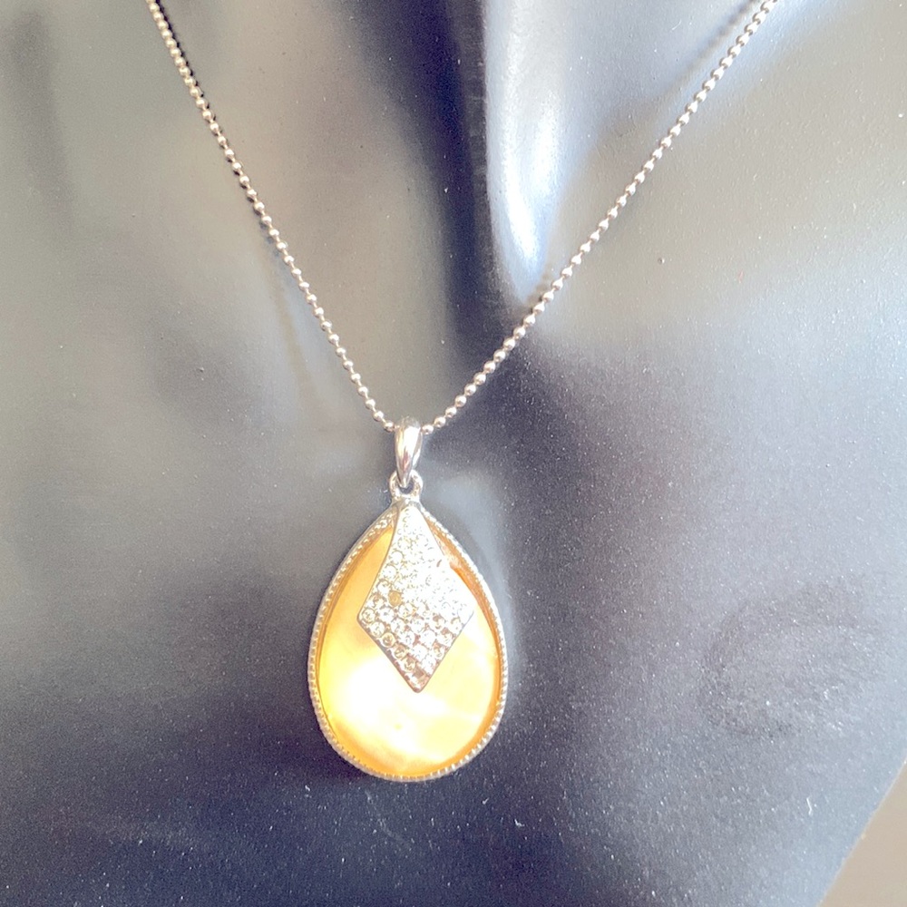 Pretty necklace